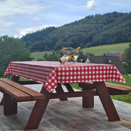 Am Berg Villa Hohenfels-Essingen