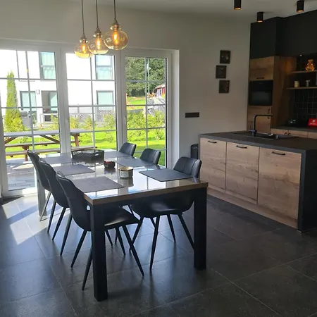 Am Berg * Hohenfels-Essingen