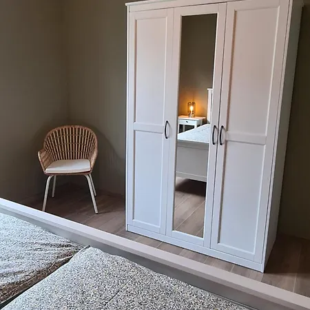 Am Berg * Hohenfels-Essingen