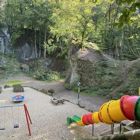 Am Berg * Hohenfels-Essingen